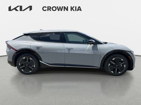 New 2026 Kia EV6 Wind RWD image 4
