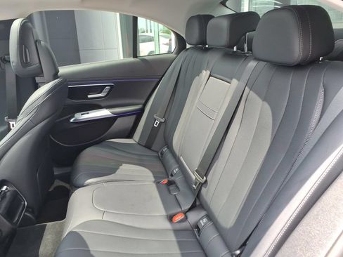 Used 2025 Mercedes-Benz E 350 4MATIC Sedan image 28