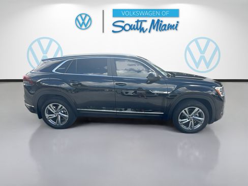 Used 2024 Volkswagen Atlas Cross Sport SEL R-Line AWD/4WD image 8