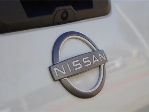 Used 2024 Nissan Frontier S w/ Technology Package image 12