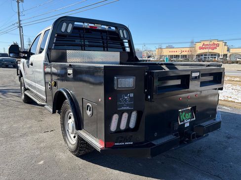 Used 2022 Ford F250 XL w/ Power Equipment Group image 12