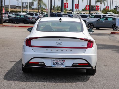 Used 2023 Hyundai Sonata SEL FWD image 12