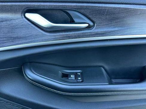 Used 2024 Jeep Grand Cherokee L Limited w/ Luxury Tech Group II image 22