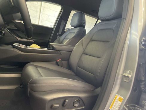 Used 2025 Chevrolet Equinox LT w/ Convenience Package II AWD/4WD image 19