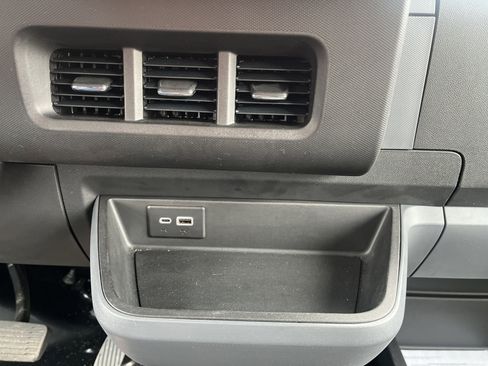 Used 2024 Chevrolet Brightdrop 600 w/ Battery Pack, Max Range AWD/4WD image 23