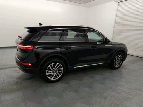 Used 2022 Lincoln Corsair AWD w/ Equipment Group 101A image 8