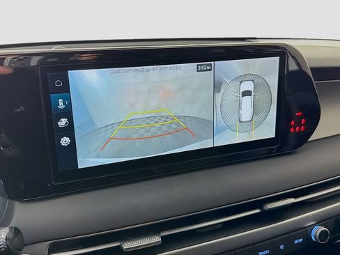 Used 2024 Hyundai Palisade SEL w/ Premium Package image 19