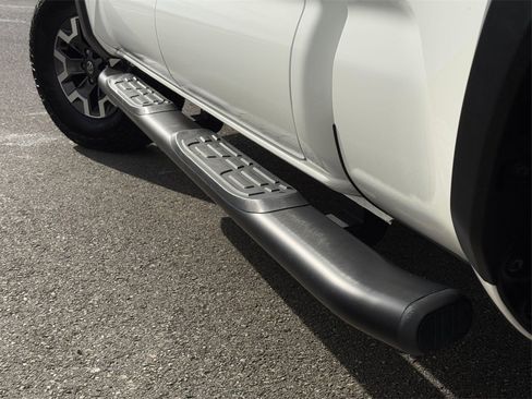 Certified 2023 Toyota Tacoma TRD Off-Road image 27