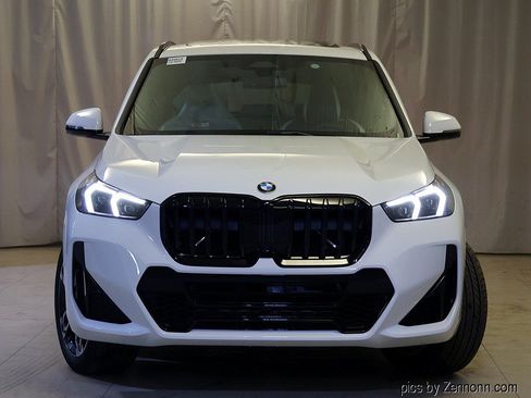 Used 2027 BMW X1 xDrive28i AWD/4WD image 5