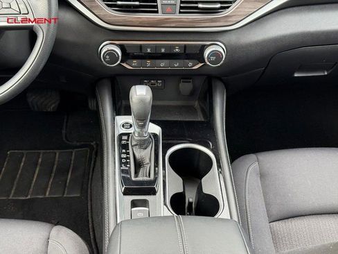 Used 2023 Nissan Altima 2.5 SV AWD/4WD image 19