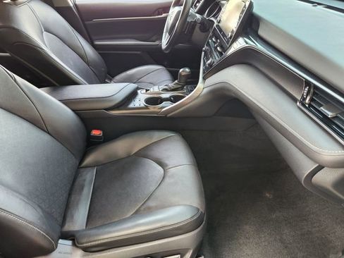 Used 2021 Toyota Camry XSE w/ Navigation Package image 13