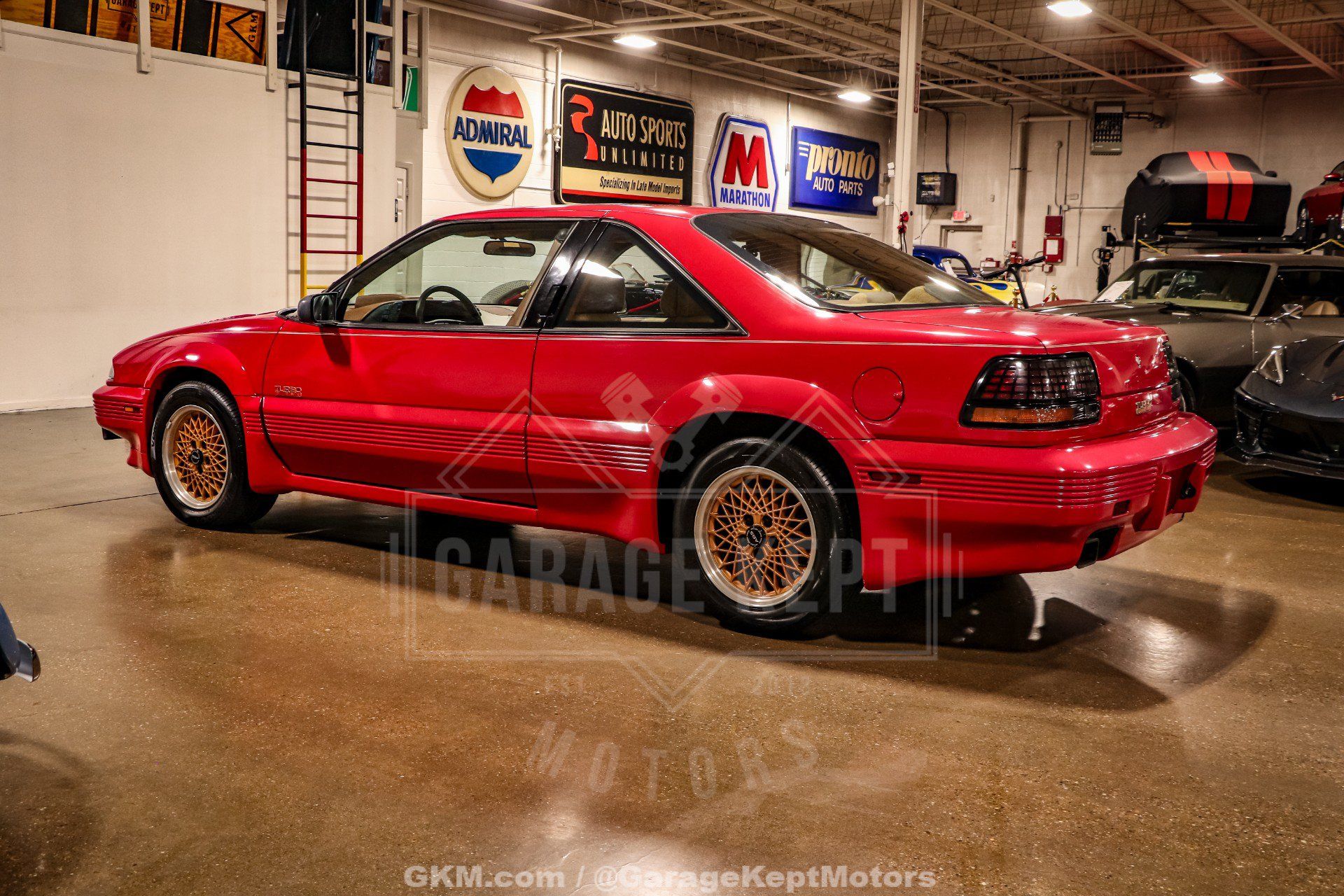 Used 1990 Pontiac Grand Prix SE FWD image 6