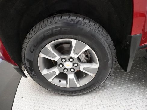 Used 2015 Chevrolet Colorado Z71 image 25