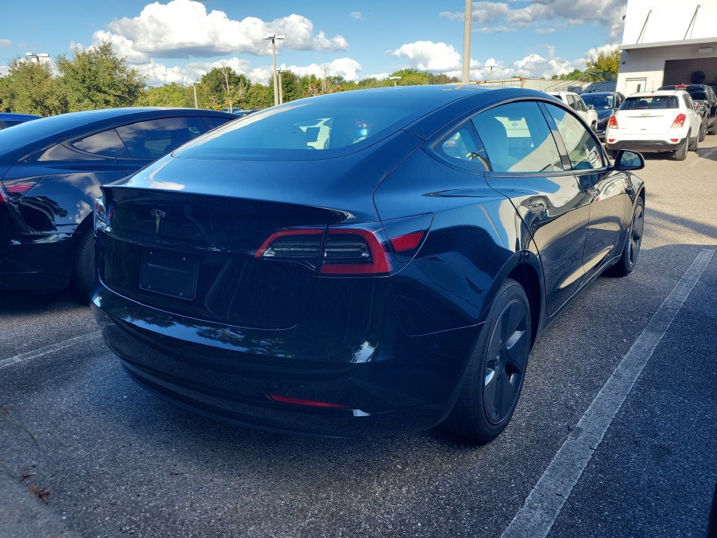 Used 2023 Tesla Model 3 Standard Range RWD image 3