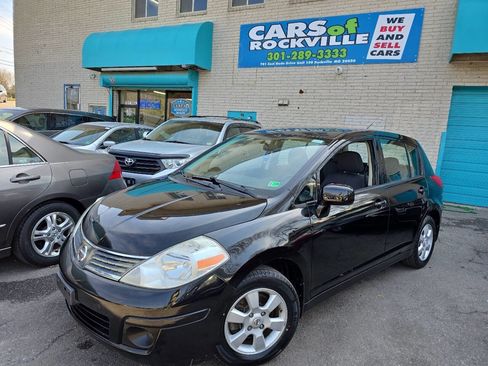 Used 2009 Nissan Versa SL w/ Convenience Pkg image 3