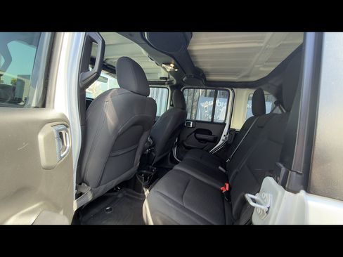 Used 2023 Jeep Wrangler Unlimited Sport AWD/4WD image 6