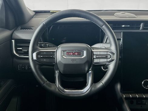 Used 2025 GMC Terrain Elevation image 18