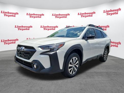 Used 2025 Subaru Outback Premium w/ Popular Package #1A AWD/4WD image 20