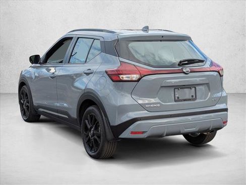 Used 2023 Nissan Kicks SR w/ SR Premium Package image 7