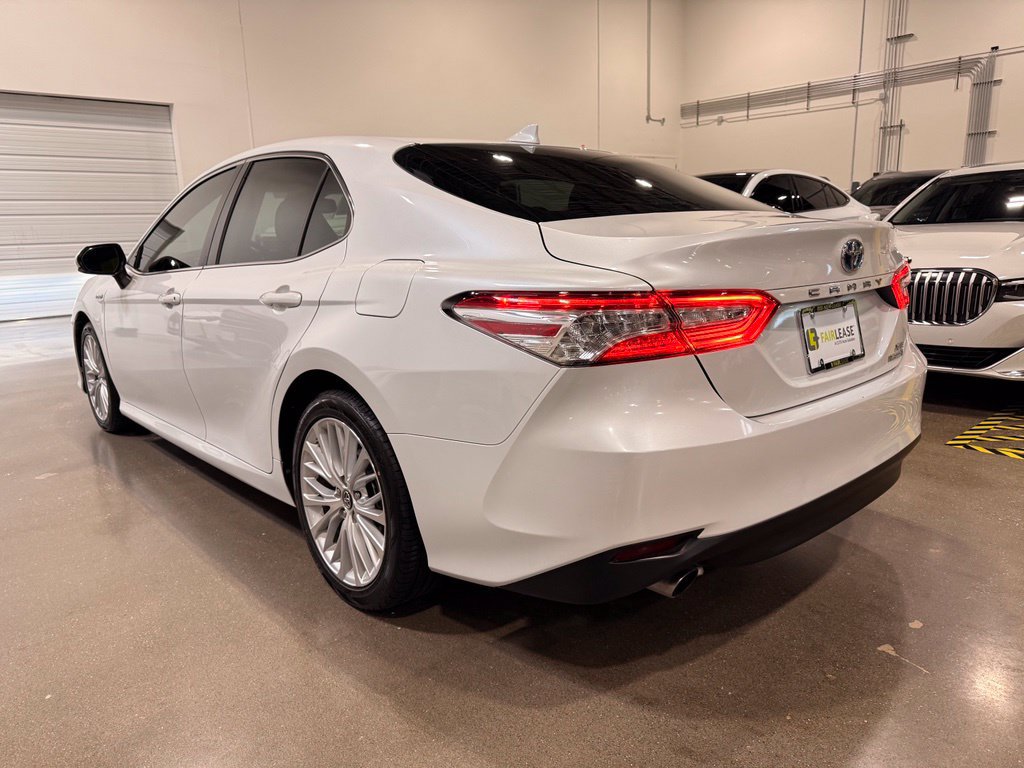 Used 2019 Toyota Camry XLE FWD image 7