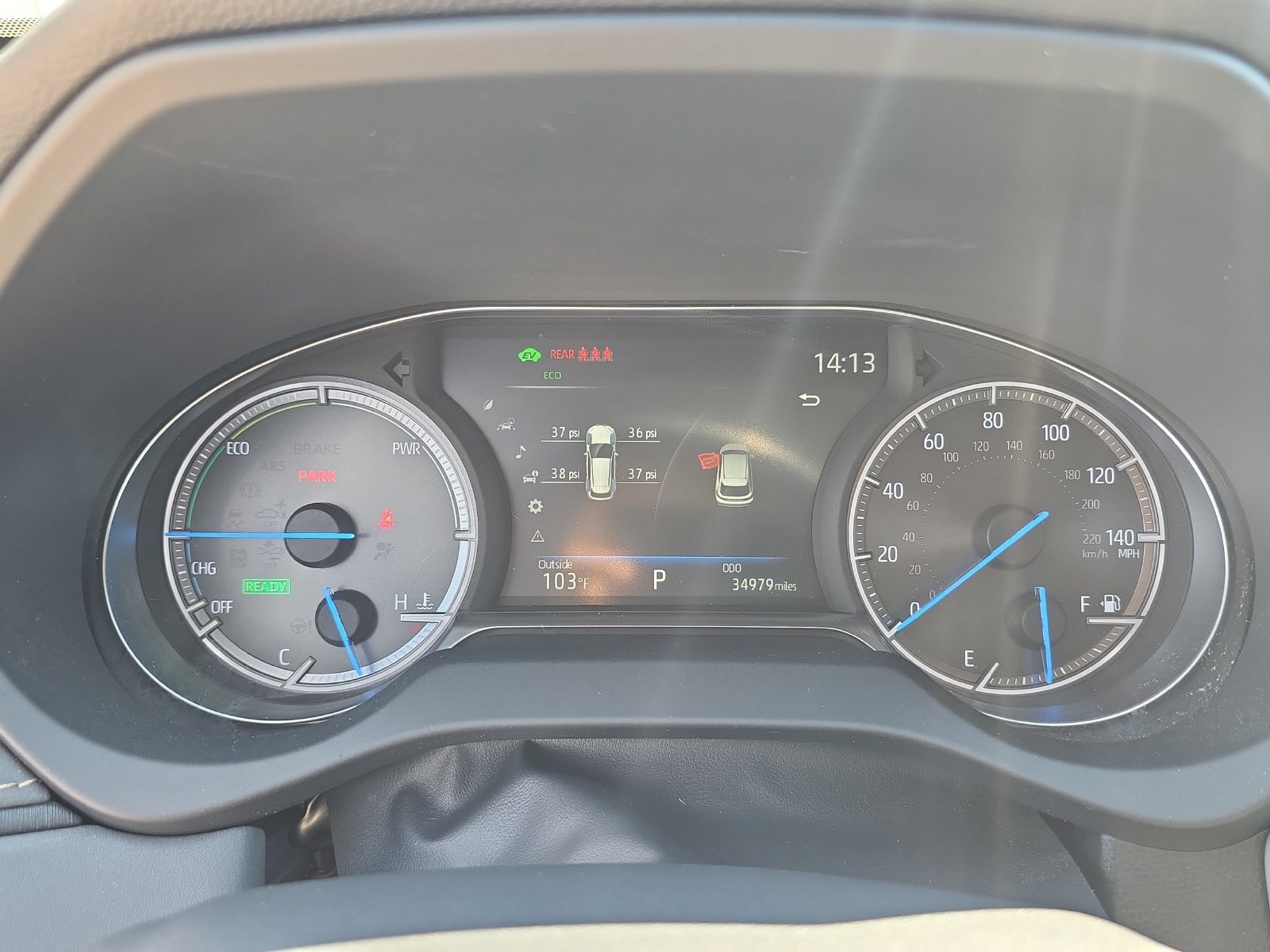 Used 2024 Toyota Venza LE AWD/4WD image 16