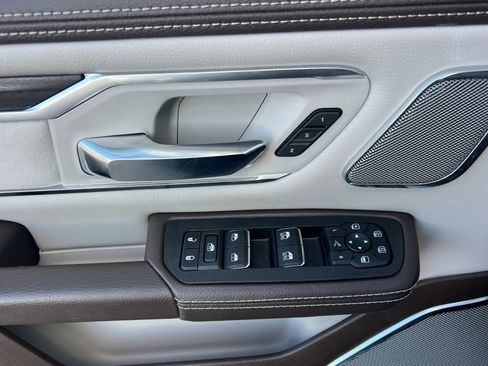 Used 2025 RAM 1500 Laramie image 8