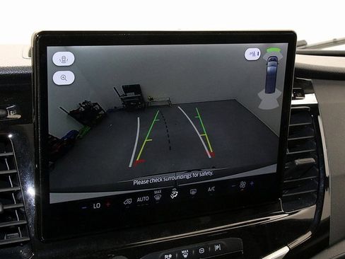 Used 2024 Ford Transit 350 XLT image 16