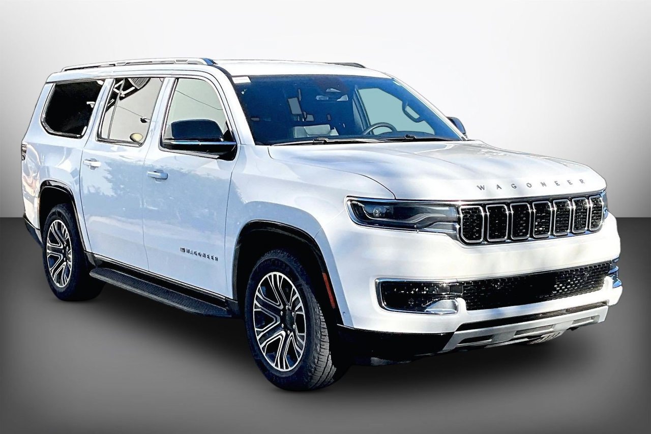 Certified 2024 Jeep Wagoneer L Series II AWD/4WD image 2