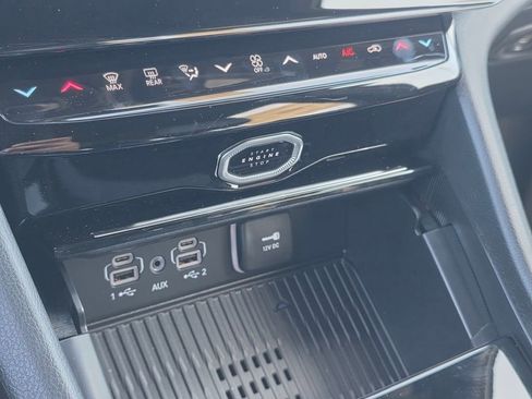 New 2026 Jeep Grand Cherokee Limited image 17