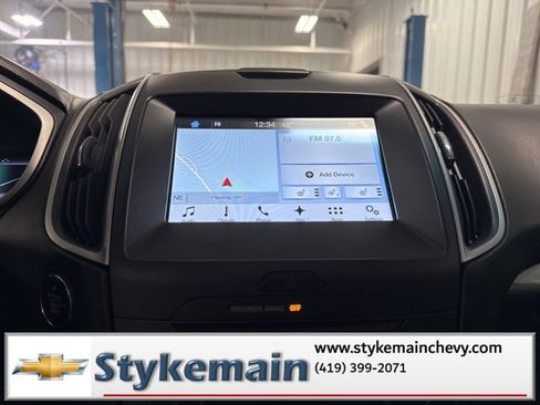 Used 2017 Ford Edge SEL w/ Equipment Group 201A image 5