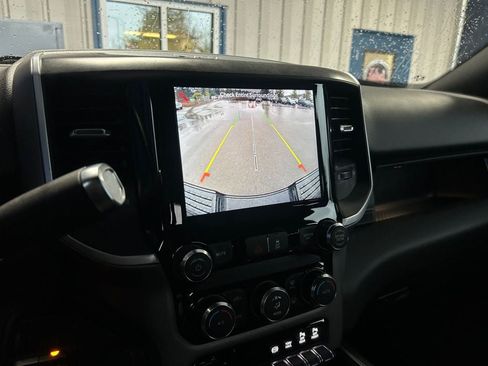 Used 2022 RAM 2500 Big Horn w/ Level A Equipment Group AWD/4WD image 19