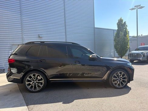 Used 2022 BMW X7 M50i AWD/4WD image 4