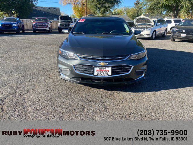 Used 2018 Chevrolet Malibu LT FWD image 2