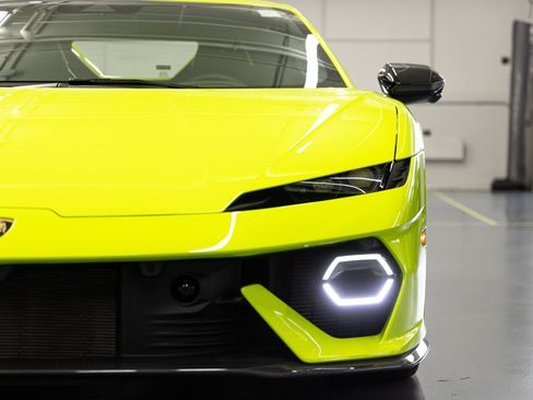 Used 2026 Lamborghini Temerario AWD/4WD image 9