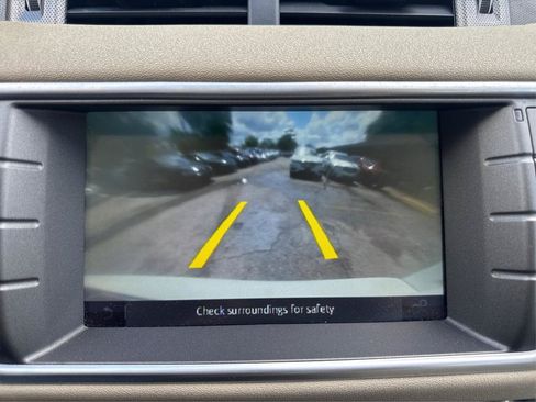 Used 2018 Land Rover Range Rover Evoque SE Premium AWD/4WD image 20