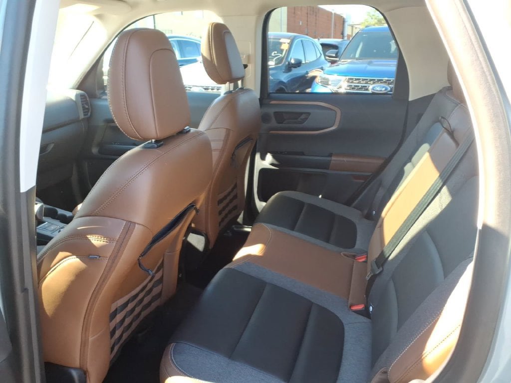 Used 2023 Ford Bronco Sport Outer Banks w/ Tech Package AWD/4WD image 13