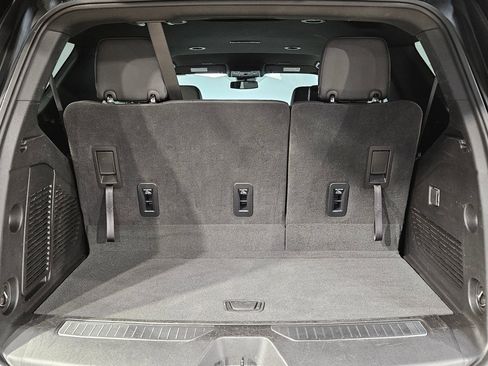 Used 2025 Chevrolet Tahoe Z71 AWD/4WD image 18