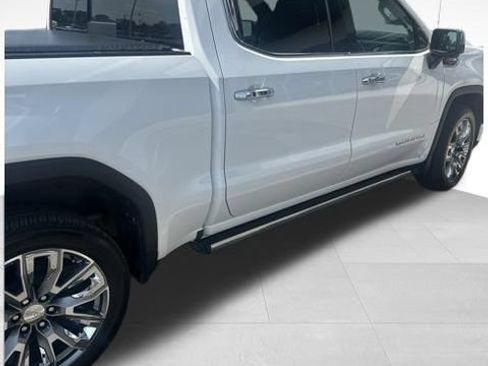 Used 2024 GMC Sierra 1500 Denali w/ Denali Reserve Package AWD/4WD image 5