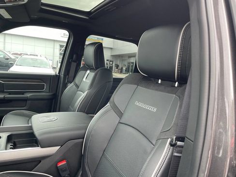 New 2026 RAM 2500 Laramie w/ Night Edition AWD/4WD image 10