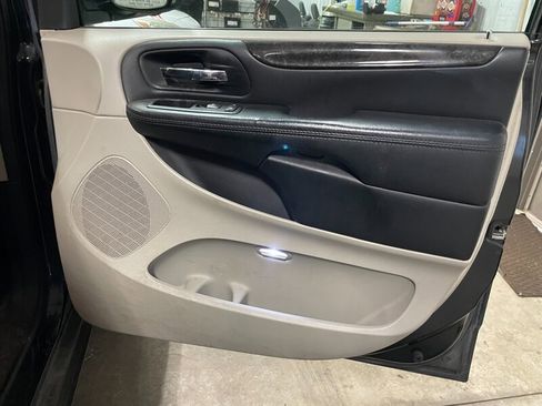 Used 2015 Dodge Grand Caravan SE w/ Quick Order Package 29E SE image 20