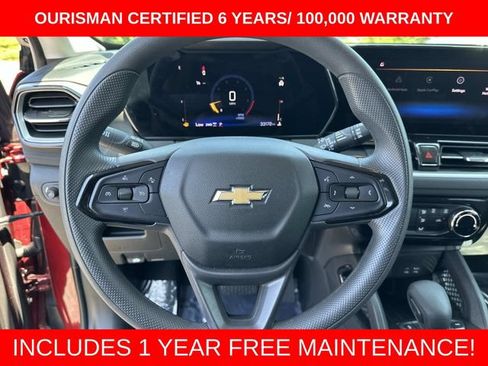 Used 2025 Chevrolet TrailBlazer LT AWD/4WD image 27