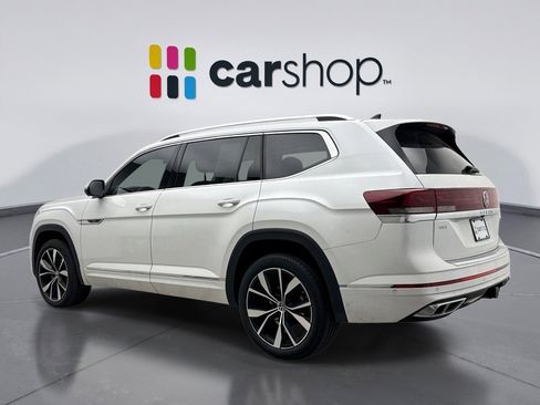 Used 2024 Volkswagen Atlas SEL Premium R-Line image 3