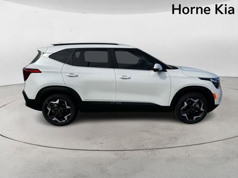 New 2026 Kia Seltos EX FWD image 3