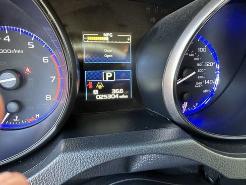 Used 2018 Subaru Outback 2.5i Premium image 15