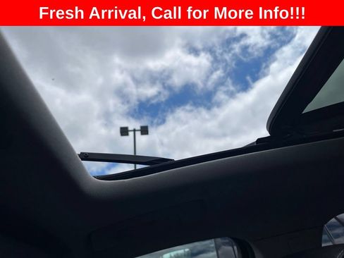Used 2021 GMC Acadia SLT w/ Preferred Package FWD image 33