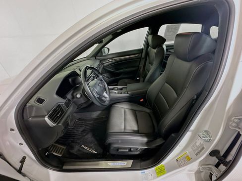 Used 2022 Honda Accord Sport image 13