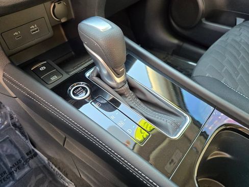 Certified 2023 Nissan Kicks SV FWD image 25