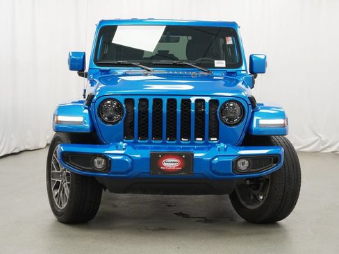 Used 2023 Jeep Wrangler Unlimited Sahara AWD/4WD image 8
