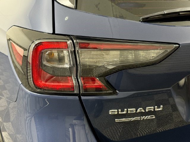 Used 2025 Subaru Outback AWD/4WD image 34