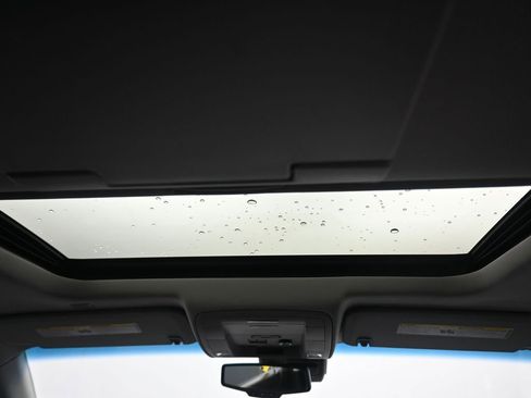 Used 2018 GMC Yukon SLT w/ Premium Edition image 49